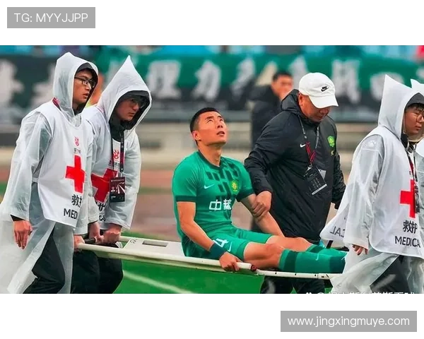 国安中场问题显现,节奏失控对球队表现稳定性带来考验 国安中场问题显现,节奏失控对球队表现稳定性带来考验